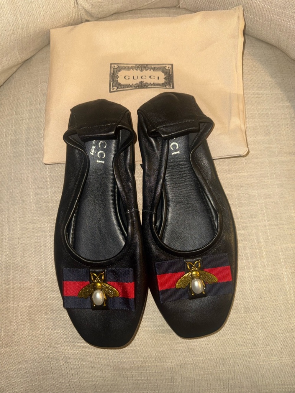 Gucci Black Leather Flats with Red & Navy Web and Gold Bee size 9